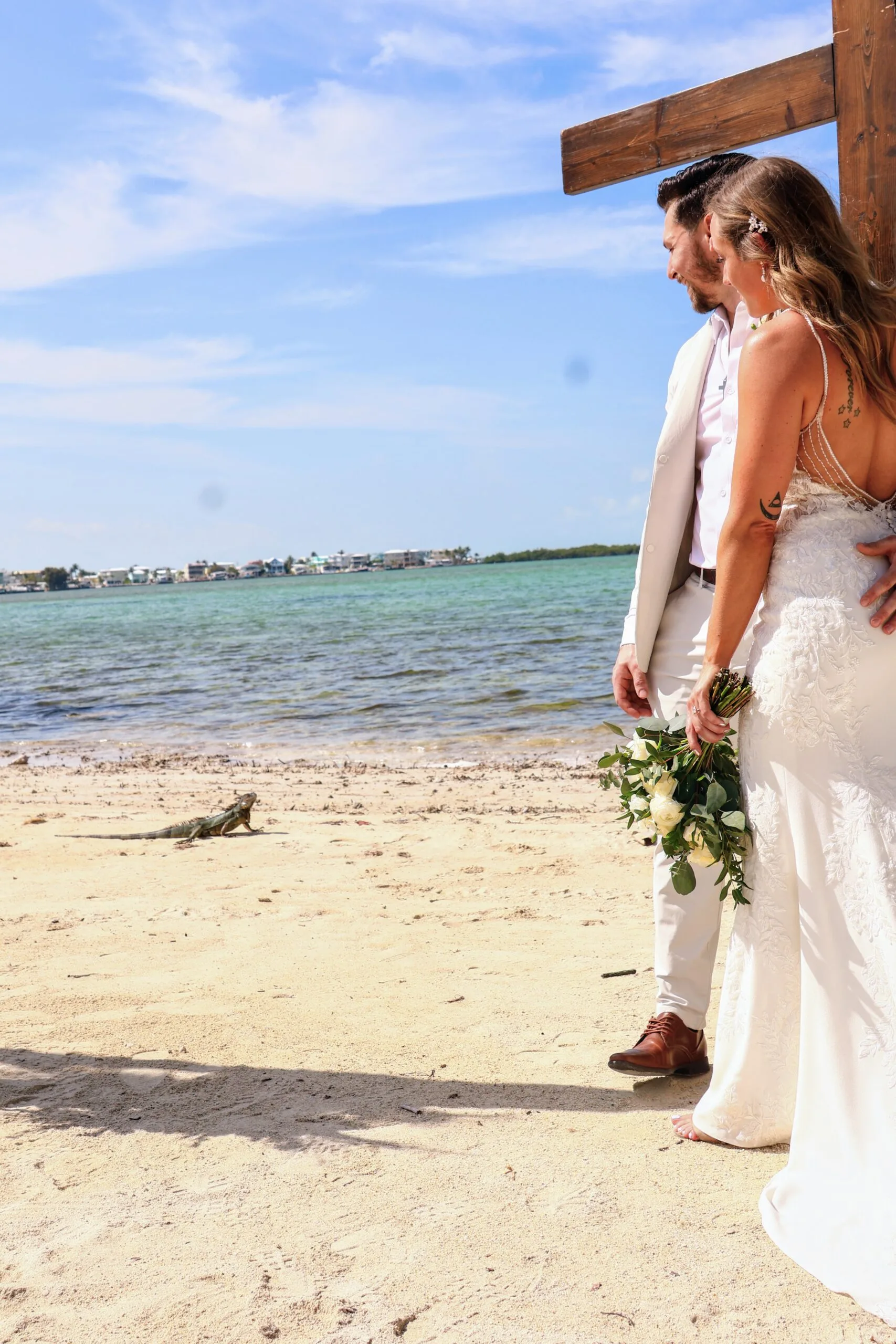 You are currently viewing Florida Keys Iguanas: The Wild Wedding Guests You Didn’t Invite (But Will Never Forget!)